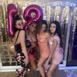 Meet your Posher, Violet